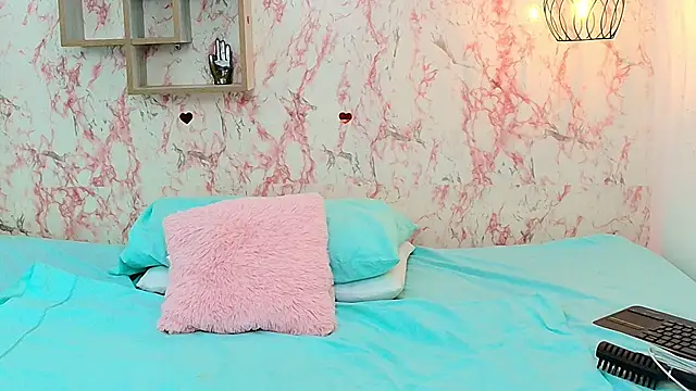 KATY LOWERY online show from February 17, 3:14 am