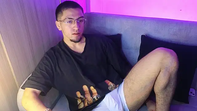 AresMassimoX online show from May 4, 1:29 pm