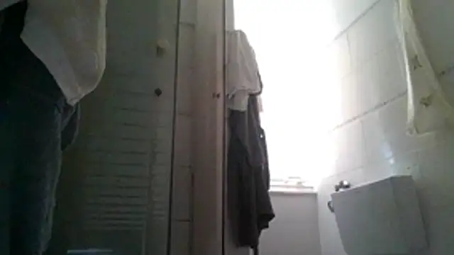 Snapshot of Malessere1922 chatting on December 3, 11:41 am Malessere1922 online show from December 3, 11:41 am