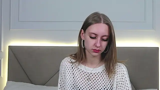 RachaelCute online show from December 21, 4:08 am