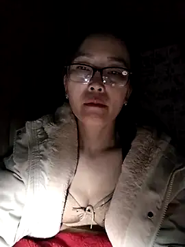 Snapshot of Feeling-hot chatting on November 17, 4:57 pm Feeling-hot online show from November 17, 4:57 pm