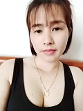 Swan-white123 online show from December 23, 5:16 am