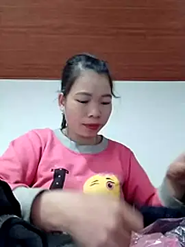 Snapshot of Nhi-2k chatting on November 30, 1:20 am Nhi-2k online show from November 30, 1:20 am