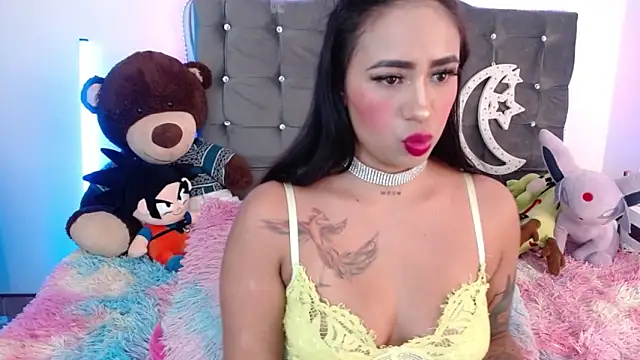 lunabritton1 online show from March 7, 3:14 am