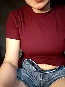 thuy-kieu online show from February 2, 6:23 am