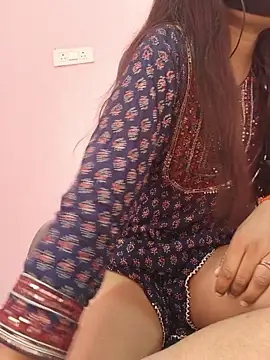 Iamyourdarling online show from November 22, 6:01 am