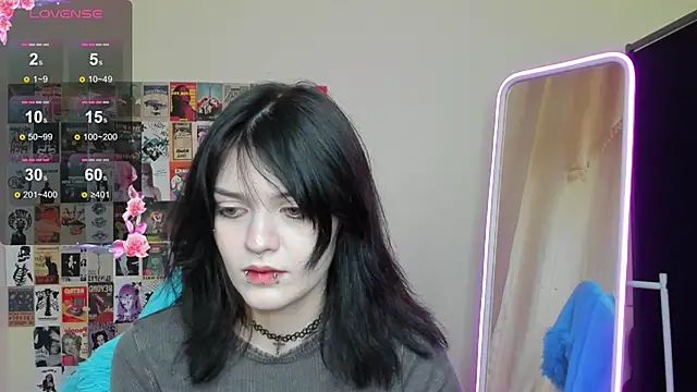 Snapshot of EmmaDarkk chatting on November 26, 9:21 am EmmaDarkk online show from November 26, 9:21 am