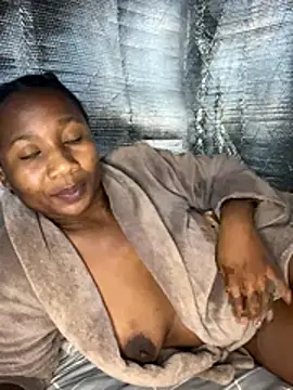 Berries  online show from November 27, 6:32 pm