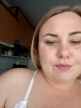 Moumy girl online show from November 17, 10:43 am