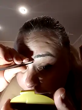 Moumy girl online show from December 3, 10:02 am