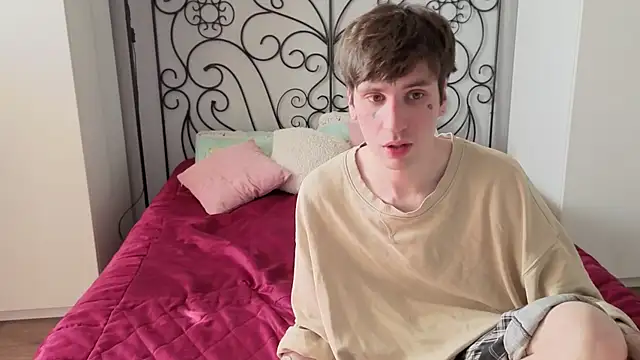 Danny loves Mary online show from May 9, 2:06 am