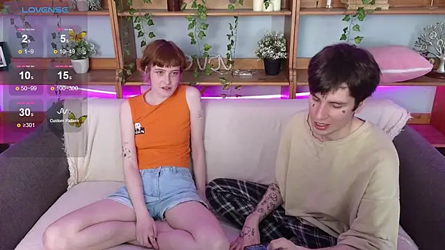 Danny loves Mary online show from May 17, 1:58 am