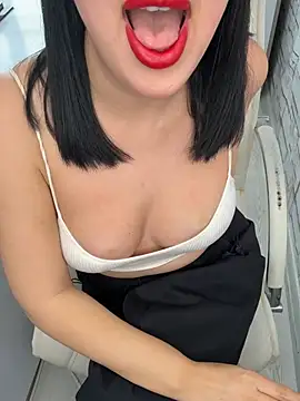 Snapshot of esmerbebek777 chatting on January 17, 1:27 pm esmerbebek777 online show from January 17, 1:27 pm