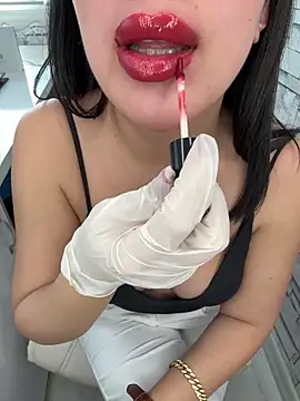 Snapshot of esmerbebek777 chatting on February 10, 1:48 pm esmerbebek777 online show from February 10, 1:48 pm