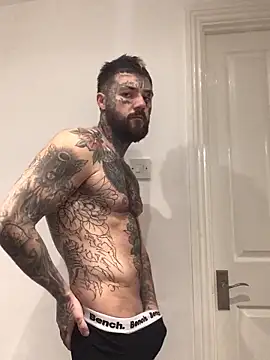 Snapshot of magicmichaell chatting on November 28, 2:20 pm magicmichaell online show from November 28, 2:20 pm