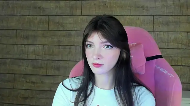 SophiaProve online show from April 27, 6:06 pm