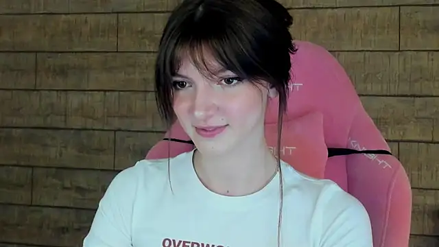 SophiaProve online show from May 3, 4:57 pm