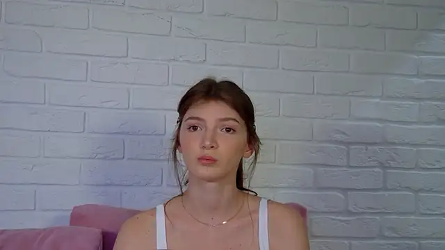Snapshot of SophiaProve chatting on July 2, 4:13 pm SophiaProve online show from July 2, 4:13 pm