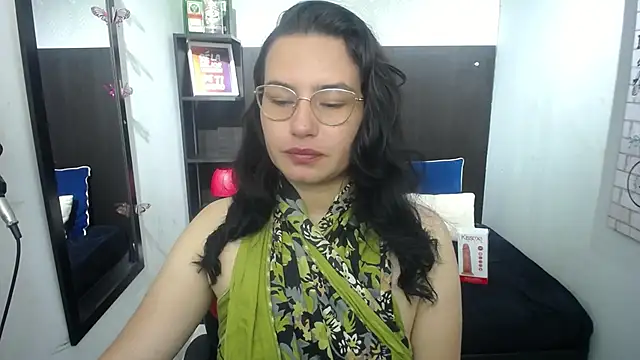 Snapshot of koral_purple chatting on November 22, 12:59 pm koral purple online show from November 22, 12:59 pm