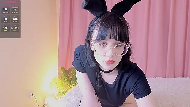 Snapshot of Iwanturcarrot_ chatting on November 22, 12:15 pm Iwanturcarrot online show from November 22, 12:15 pm