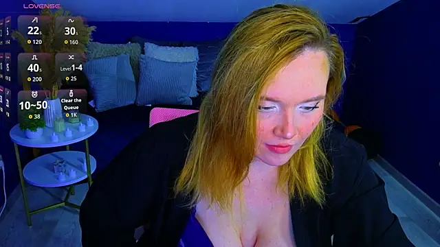 Snapshot of Vex_Veil chatting on November 21, 9:13 pm Vex Veil online show from November 21, 9:13 pm