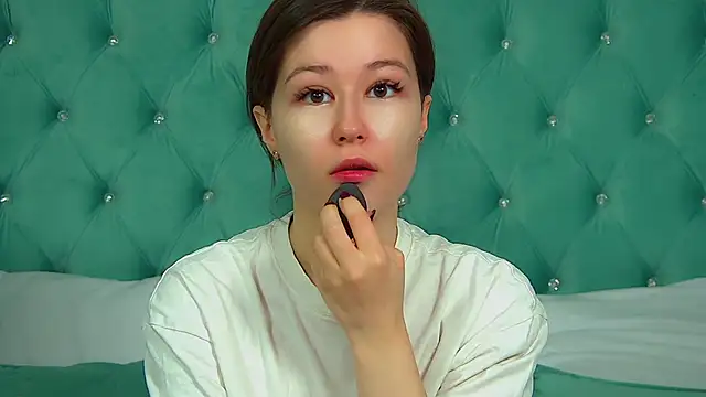 MiaJoys online show from November 27, 6:15 am