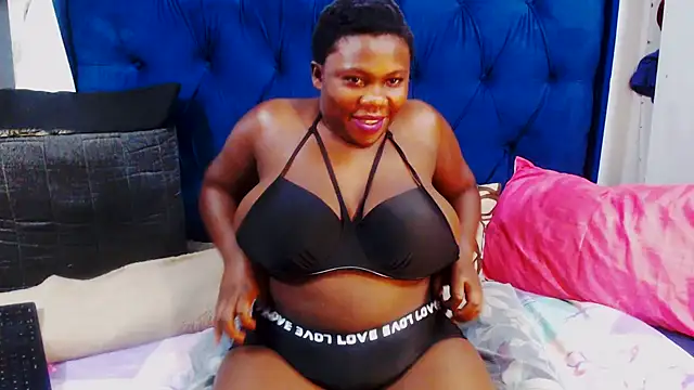 Snapshot of DarkCherryx chatting on January 13, 7:08 pm DarkCherryx online show from January 13, 7:08 pm