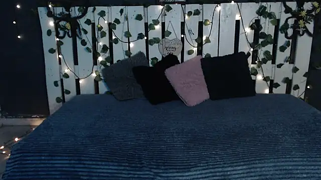 DUVAN MONTES online show from November 22, 1:54 pm