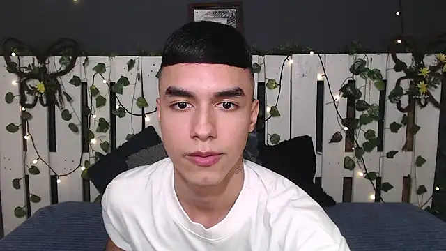 DUVAN MONTES online show from December 1, 7:41 pm