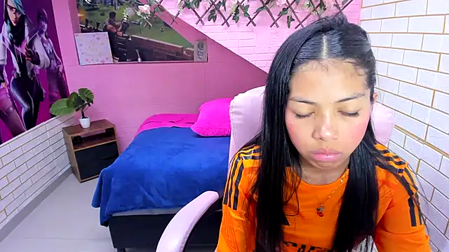 meliangels303av online show from December 16, 7:19 pm