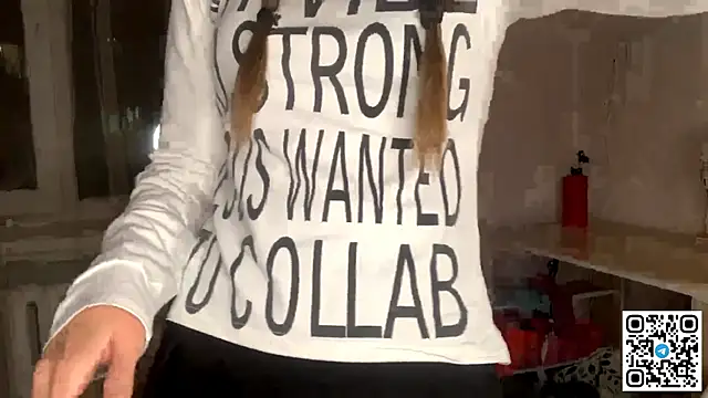 HoaPatton online show from November 12, 11:10 am