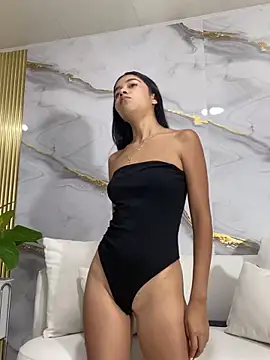 Sophie petite18 online show from November 27, 12:29 pm