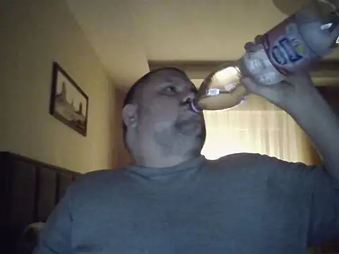 Snapshot of cyrex_monster chatting on November 30, 9:30 pm cyrex monster online show from November 30, 9:30 pm