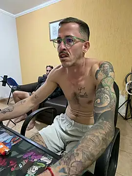 Lucasjandre online show from June 4, 2:39 am