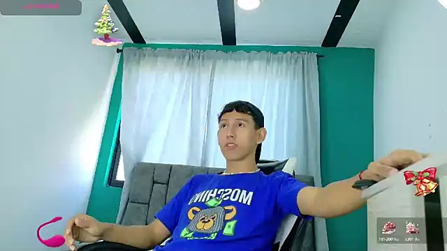 FelipeGonzalezz online show from November 25, 12:49 pm