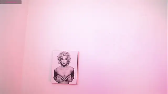 Millie bobby online show from July 31, 7:02 pm