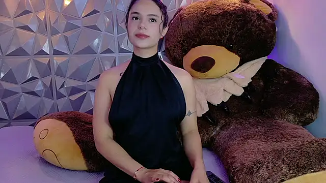 Snapshot of Ciara_Lawrence chatting on November 22, 1:10 pm Ciara Lawrence online show from November 22, 1:10 pm