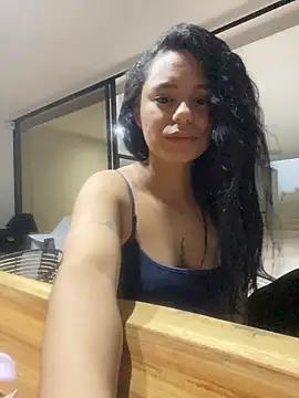 Snapshot of Ciara_Lawrence chatting on November 30, 7:01 am Ciara Lawrence online show from November 30, 7:01 am