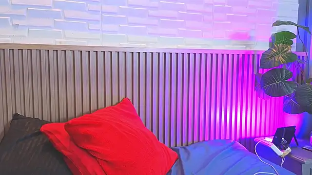 Amber bunnyx01 online show from February 13, 1:56 am