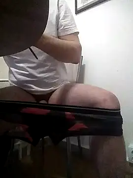Snapshot of Patrik-Bi chatting on January 8, 10:06 am Patrik-Bi online show from January 8, 10:06 am