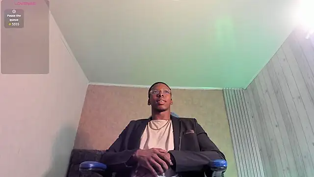 Snapshot of mike_aly chatting on November 23, 12:49 pm mike aly online show from November 23, 12:49 pm