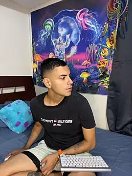 Snapshot of JACOB_STID77 chatting on December 3, 4:42 am JACOB STID77 online show from December 3, 4:42 am