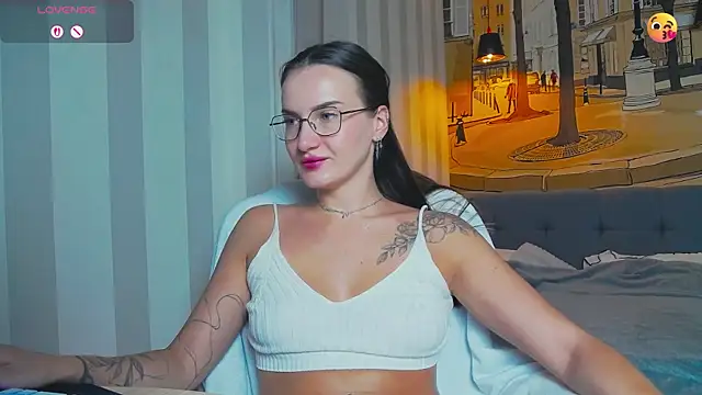 Snapshot of ALICE__ALICE69 chatting on July 21, 8:33 pm ALICE ALICE69 online show from July 21, 8:33 pm