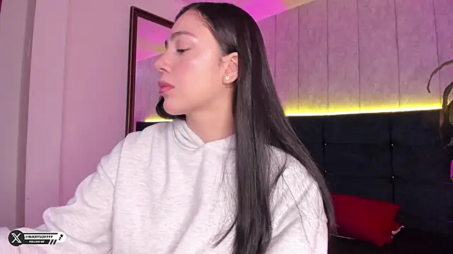 Snapshot of marysofff chatting on December 14, 4:34 pm marysofff online show from December 14, 4:34 pm