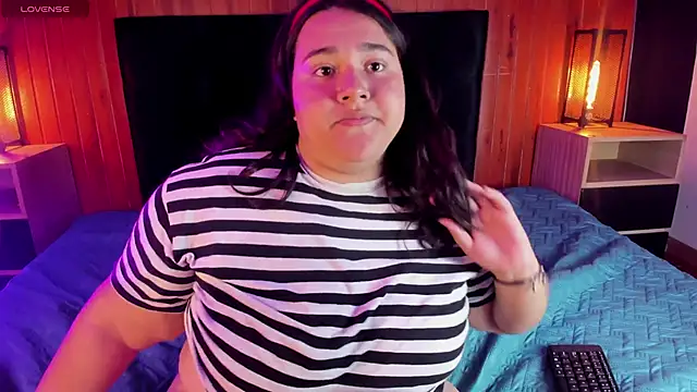 Snapshot of Candy_lovelly chatting on November 24, 7:02 pm Candy lovelly online show from November 24, 7:02 pm