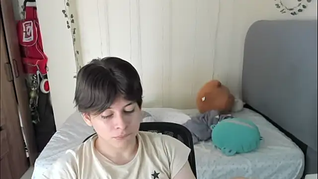 Felix kitty online show from March 4, 7:20 pm