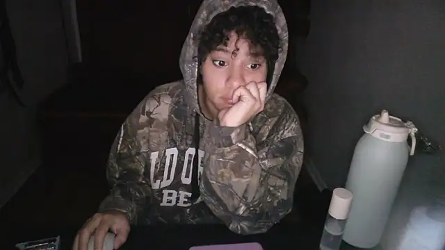 PrettyLittleProblem online show from November 13, 12:37 pm