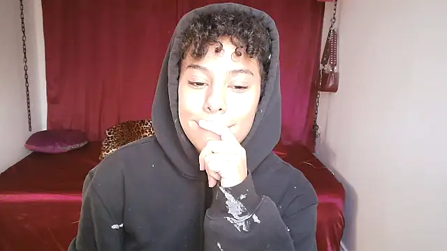 PrettyLittleProblem online show from November 14, 1:32 pm