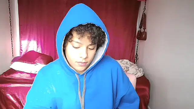 PrettyLittleProblem online show from November 15, 3:30 pm