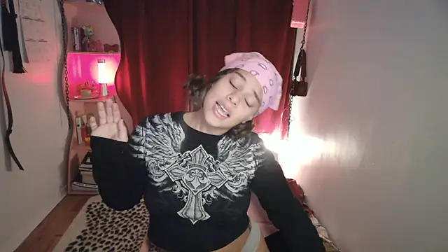 PrettyLittleProblem online show from November 22, 6:07 pm